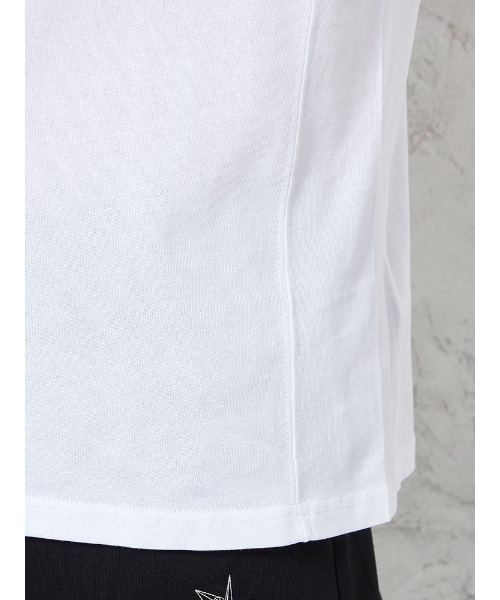 1PIU1UGUALE3 RELAX (ウノピゥウノウグァーレトレ リラックス)の「【1PIU1UGUALE3 RELAX】BIG LOGO INVERTED Tシャツ 春夏(ウノ ピゥ ウノ ウグァーレ トレ)(Tシャツ/カットソー・メンズ・ブラック/ホワイト・M/L/LL)」の7枚目の写真