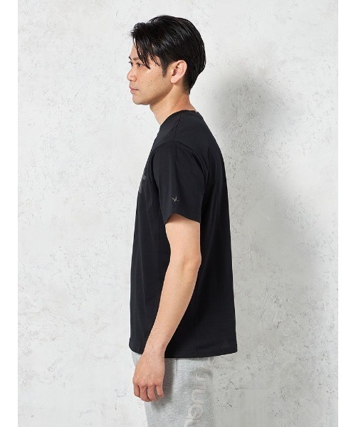 1PIU1UGUALE3 RELAX (ウノピゥウノウグァーレトレ リラックス)の「【1PIU1UGUALE3 RELAX】BIG LOGO INVERTED Tシャツ 春夏(ウノ ピゥ ウノ ウグァーレ トレ)(Tシャツ/カットソー・メンズ・ブラック/ホワイト・M/L/LL)」の10枚目の写真