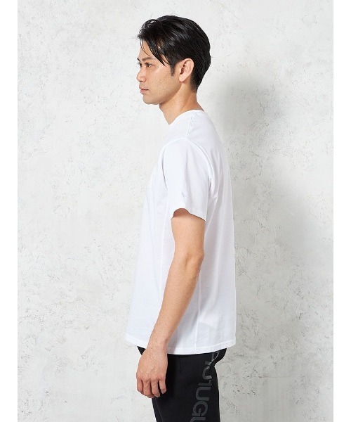 1PIU1UGUALE3 RELAX (ウノピゥウノウグァーレトレ リラックス)の「【1PIU1UGUALE3 RELAX】BIG LOGO INVERTED Tシャツ 春夏(ウノ ピゥ ウノ ウグァーレ トレ)(Tシャツ/カットソー・メンズ・ブラック/ホワイト・M/L/LL)」の3枚目の写真