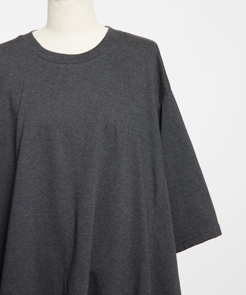 gomme(ゴム)の「20/-天竺 ヘムハッチングT(Tシャツ/カットソー・レディース・ブラック/ホワイト/チャコールグレー・MEDIUM)」の16枚目の写真