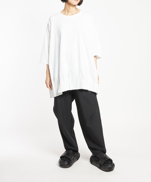 gomme(ゴム)の「20/-天竺 ヘムハッチングT(Tシャツ/カットソー・レディース・ブラック/ホワイト/チャコールグレー・MEDIUM)」の9枚目の写真