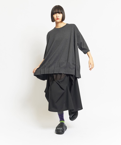 gomme(ゴム)の「20/-天竺 ヘムハッチングT(Tシャツ/カットソー・レディース・ブラック/ホワイト/チャコールグレー・MEDIUM)」の6枚目の写真