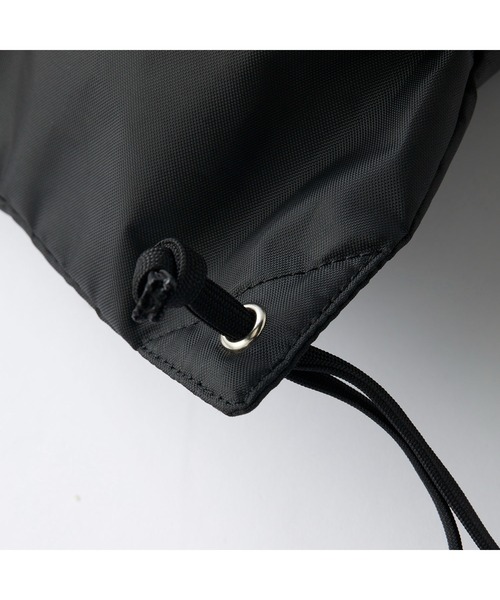 repipi armario(レピピ アルマリオ)の「Repipi armario レピピマリオ ナップザック メッシュ 軽量 持ち手付き 手提げバッグ 巾着バッグ(バックパック/リュック・キッズ・サックスブルー/ベージュ・FREE)」の11枚目の写真