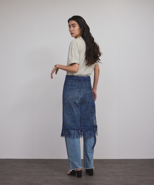 SALON adam et rope'(サロン アダム エ ロペ)の「ビンテージライクパルファムプリントビッグTシャツ(Tシャツ/カットソー・レディース・ベージュ系その他/ブルー系その他4/チャコールグレー・FREE)」の11枚目の写真