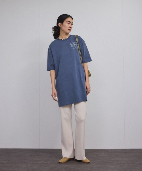 SALON adam et rope'(サロン アダム エ ロペ)の「ビンテージライクパルファムプリントビッグTシャツ(Tシャツ/カットソー・レディース・ベージュ系その他/ブルー系その他4/チャコールグレー・FREE)」の10枚目の写真