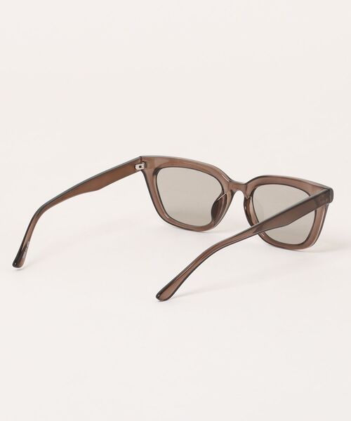 FOREVER 21（フォーエバー トゥエンティーワン）の「スクエアサングラス（メガネ・レディース・ブラック/グレー・FREE）」の15枚目の写真