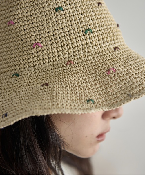 THE YOn（ザヨン）の「カラフルドットペーパーハット（ハット・レディース・ベージュ/アイボリー・FREE）」の13枚目の写真