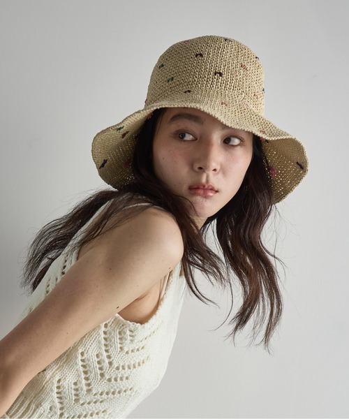 THE YOn（ザヨン）の「カラフルドットペーパーハット（ハット・レディース・ベージュ/アイボリー・FREE）」の7枚目の写真