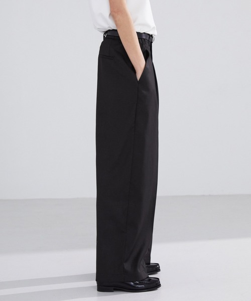 LUENNA（ルエナ）の「【LUENNA】Wide-Leg Two-Tuck Slacks / ワイドレッグツータックスラックス（スラックス・メンズ・ブラック/チャコールグレー・M/L）」の19枚目の写真