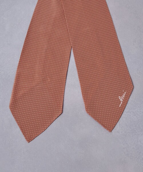 UNITED ARROWS(ユナイテッドアローズ)の「<molteni> ドットプリント アスコットタイ(ストール/ショール・メンズ・シャーベット/ダークブラウン/ベージュ/ネイビー・FREE)」の11枚目の写真