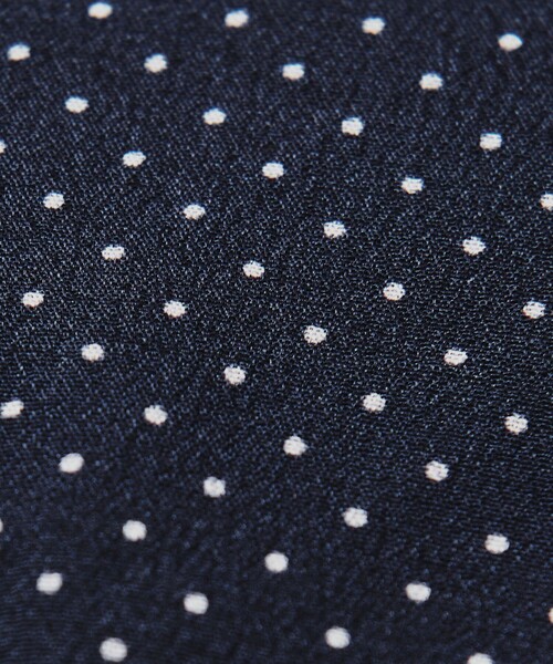 UNITED ARROWS(ユナイテッドアローズ)の「<molteni> ドットプリント アスコットタイ(ストール/ショール・メンズ・シャーベット/ダークブラウン/ベージュ/ネイビー・FREE)」の6枚目の写真