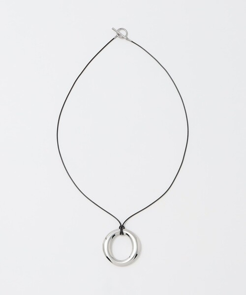 UNITED ARROWS(ユナイテッドアローズ)の「Oシェイプ コードネックレス(ネックレス・レディース・シルバー/ゴールド・FREE)」の3枚目の写真