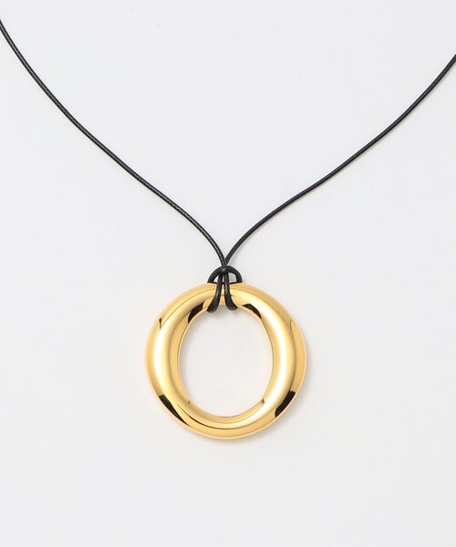 UNITED ARROWS(ユナイテッドアローズ)の「Oシェイプ コードネックレス(ネックレス・レディース・シルバー/ゴールド・FREE)」の4枚目の写真