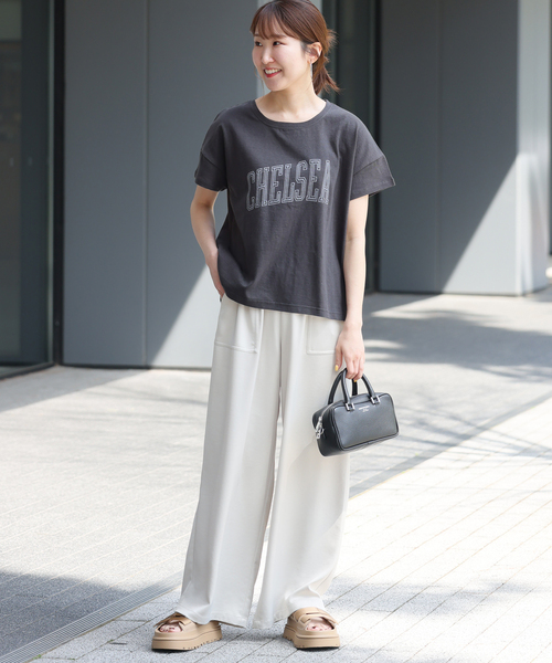 UGG(アグ)の「【UGG/アグ】W GOLDENGLOW SLIDE:サンダル(サンダル・レディース・キャメル/ブラック・23cm/24cm/25cm)」の8枚目の写真