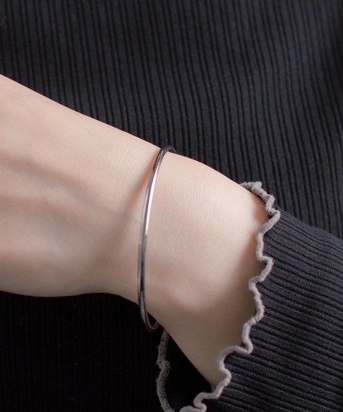 BLOOM（ブルーム）の「ステンレス バングル BLOOM/ブルーム（バングル/リストバンド・レディース・その他・-）」の4枚目の写真