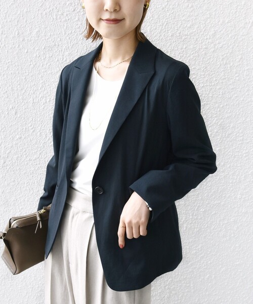 SHIPS（シップス）の「〈手洗い可能〉FUNCTIONAL テーラード ジャケット（セットアップ対応）（テーラードジャケット・レディース・ベージュ/ネイビー・36/38/40）」の16枚目の写真