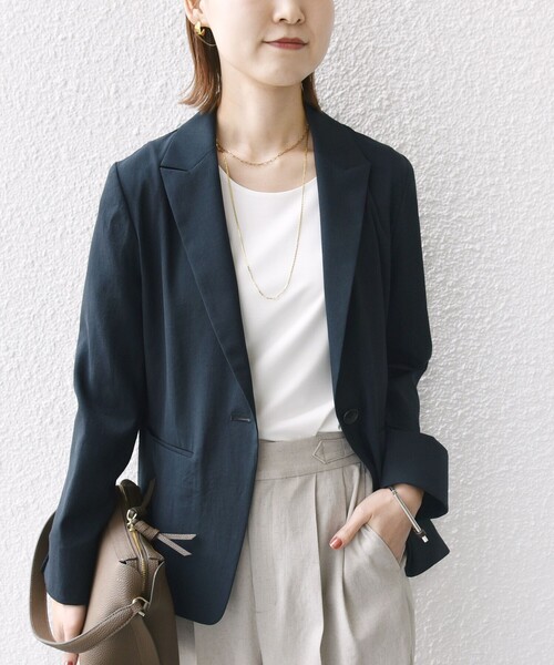 SHIPS（シップス）の「〈手洗い可能〉FUNCTIONAL テーラード ジャケット（セットアップ対応）（テーラードジャケット・レディース・ベージュ/ネイビー・36/38/40）」の14枚目の写真