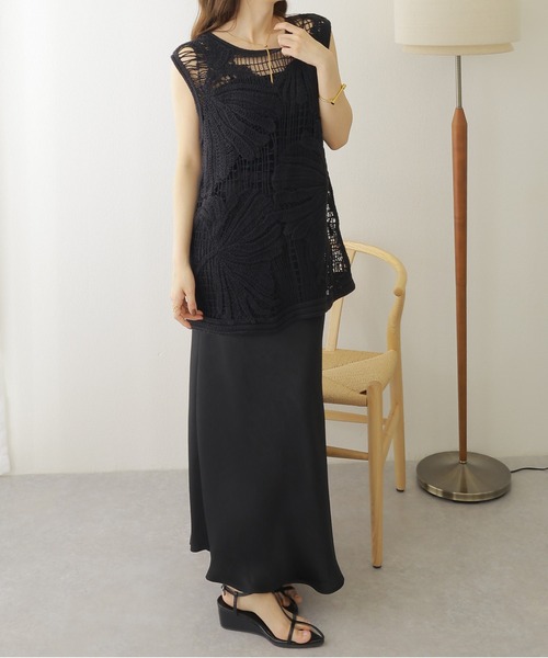 LAULEN(ローレン)の「crochet sleeveless knit tops /ボタニカル クロシェ ノースリーブ ニット トップス(ニット/セーター・レディース・ブラック/ベージュ・FREE)」の10枚目の写真