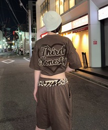 ATMARK（アットマーク）の「《2サイズ展開　/　UNISEX　》ThirdHonestyオリジナルハートロゴ　サガラ刺繍　ラメ総柄Tee（Tシャツ/カットソー）」