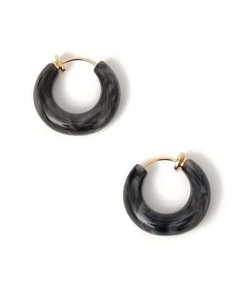 SHIPS（シップス）の「樹脂 フープ イヤリング S（イヤリング・レディース・キャメル/グレー・ONE SIZE）」の9枚目の写真