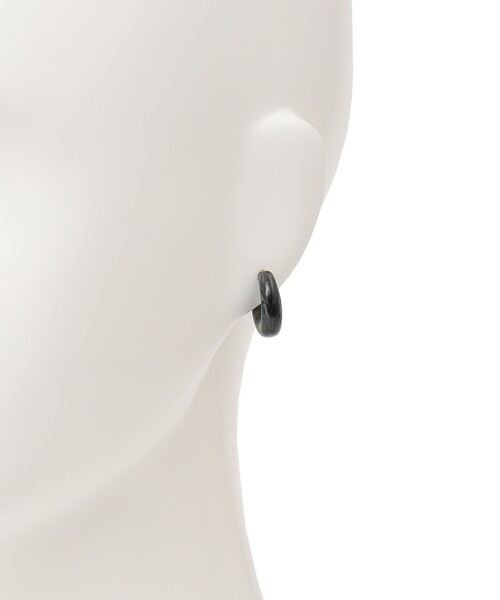 SHIPS（シップス）の「樹脂 フープ イヤリング S（イヤリング・レディース・キャメル/グレー・ONE SIZE）」の11枚目の写真