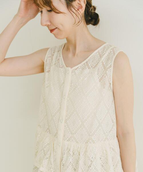 ITEMS URBANRESEARCH（アイテムズ アーバンリサーチ）の「シアースパンコールペプラムトップス（その他トップス・レディース・ブラック/ライトベージュ・FREE）」の3枚目の写真