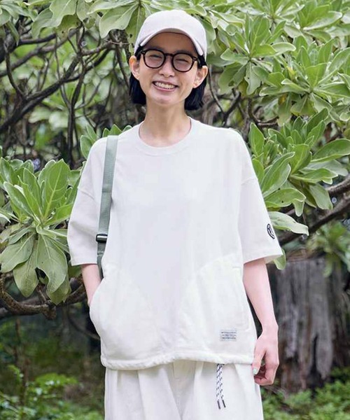 Sunny clouds（サニークラウズ）の「サニークラウズ　しっかりワッペンＴシャツ（Tシャツ/カットソー・レディース・ブラック/ホワイト・LL/M/L）」の2枚目の写真