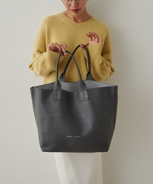 IACUCCI（イアクッチ）の「オペラ L CERVO/STAMPA INTERNA（トートバッグ）」