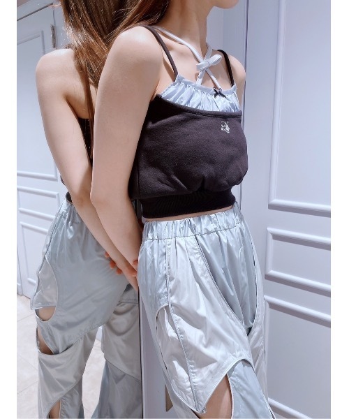 lilLilly（リルリリー）の「サテンレイヤードキャミソール（キャミソール・レディース・ブラック/ネイビー/グレー・FREE）」の10枚目の写真