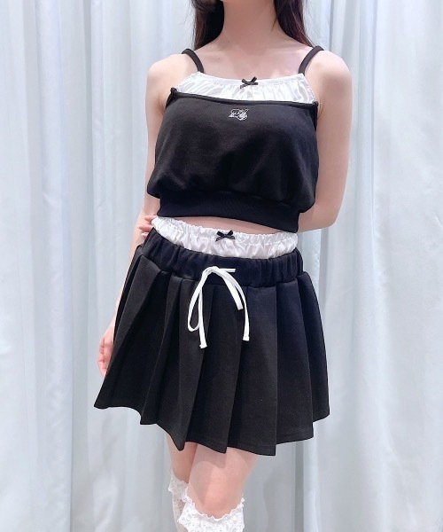 lilLilly（リルリリー）の「サテンレイヤードキャミソール（キャミソール・レディース・ブラック/ネイビー/グレー・FREE）」の8枚目の写真