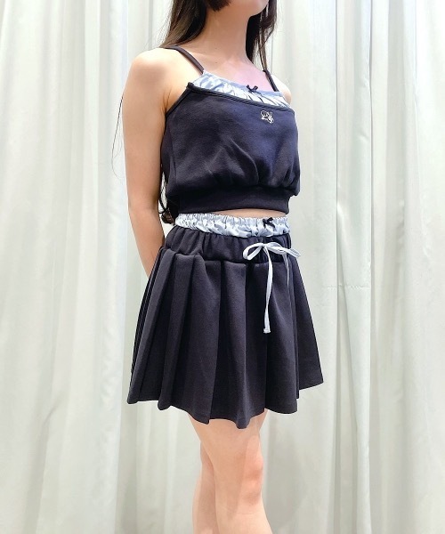 lilLilly（リルリリー）の「サテンレイヤードキャミソール（キャミソール・レディース・ブラック/ネイビー/グレー・FREE）」の15枚目の写真