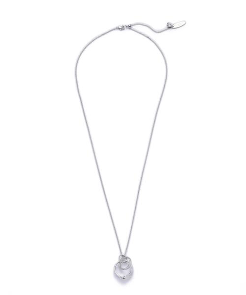 NATURAL BEAUTY BASIC（ナチュラルビューティーベーシック）の「ツイストリングネックレス（ネックレス・レディース・ゴールド/シルバー・ﾌﾘ-）」の3枚目の写真