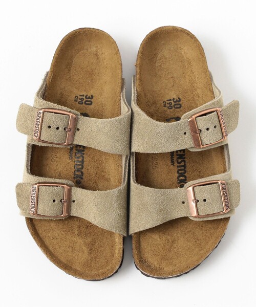 BIRKENSTOCK（ビルケンシュトック）の「BIRKENSTOCK / ARIZONA Kids スエード サンダル（17～22cm）（サンダル・キッズ・ベージュ・16.5cm/17cm/18.5cm/19㎝/21cm/22cm）」の7枚目の写真