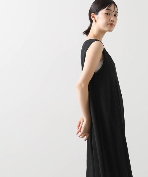 Gready Brilliant(グレディブリリアン)の「麻調シアー両Vネックワンピ(ワンピース・レディース・ブルー/ブラック・38)」の8枚目の写真