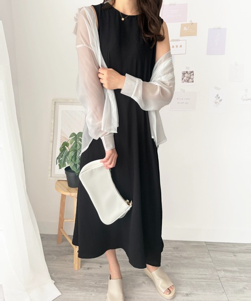 Amulet(アミュレット)の「ふんわり揺れる上品シルエット バックデザインノースリーブワンピース(ワンピース・レディース・ブラック/アイボリー・S/M/XL/L)」の20枚目の写真