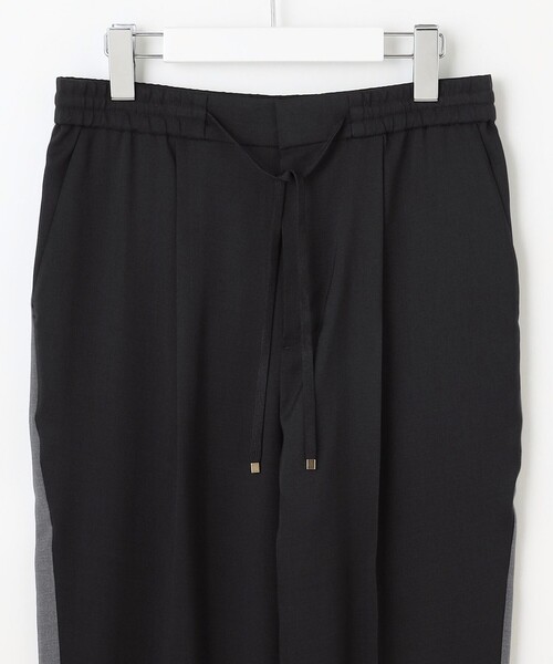 自由区(ジユウク)の「ウールライクストレッチテーパード パンツ(その他パンツ・レディース・ネイビー系/ベージュ系・48/46/44)」の15枚目の写真