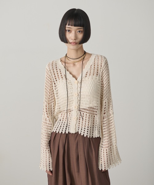 AIC.(エーアイシー)の「フレアスリーブクロシェ編みカーディガン(カーディガン/ボレロ・レディース・キナリ/ブラック・FREE)」の3枚目の写真