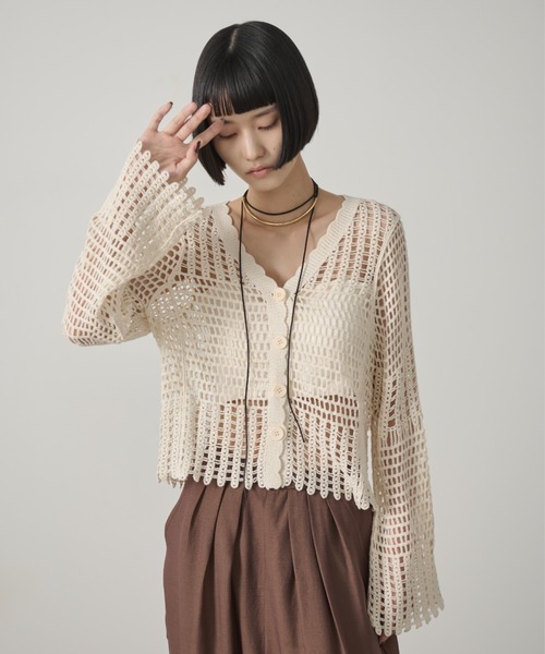 AIC.(エーアイシー)の「フレアスリーブクロシェ編みカーディガン(カーディガン/ボレロ・レディース・キナリ/ブラック・FREE)」の4枚目の写真