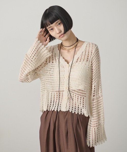 AIC.(エーアイシー)の「フレアスリーブクロシェ編みカーディガン(カーディガン/ボレロ・レディース・キナリ/ブラック・FREE)」の5枚目の写真