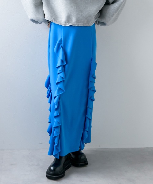 bohmal(ボマール)の「ポンチフリルナロースカート(スカート・レディース・ブラック/ブルー/パープル/ライム/レッド・MEDIUM/LARGE)」の3枚目の写真