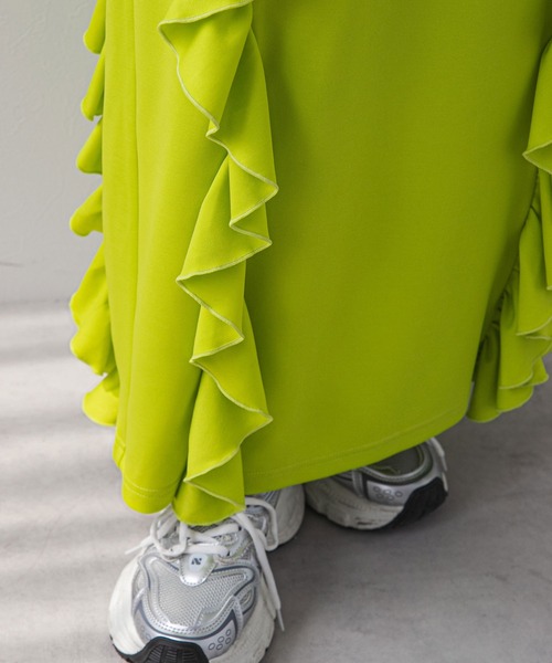 bohmal(ボマール)の「ポンチフリルナロースカート(スカート・レディース・ブラック/ブルー/パープル/ライム/レッド・MEDIUM/LARGE)」の22枚目の写真