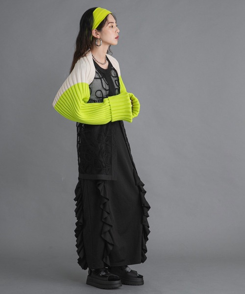 bohmal(ボマール)の「ポンチフリルナロースカート(スカート・レディース・ブラック/ブルー/パープル/ライム/レッド・MEDIUM/LARGE)」の6枚目の写真