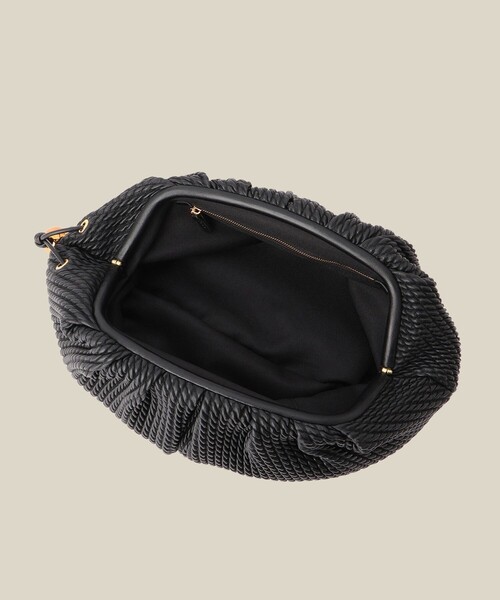 ROPE'（ロペ）の「ラムレザーロープ模様クラッチ/ミディアム（クラッチバッグ・レディース・オフホワイト/ブラック・FREE）」の21枚目の写真