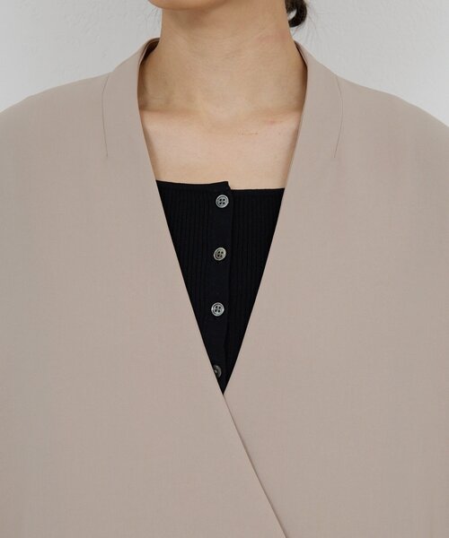 GALLARDAGALANTE（ガリャルダガランテ）の「【web限定予約追加】ジャージードルマンジャケット（ノーカラージャケット・レディース・グレイッシュベージュ/ブラック・FREE）」の7枚目の写真