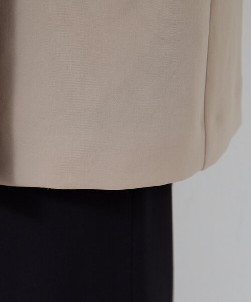 GALLARDAGALANTE（ガリャルダガランテ）の「【web限定予約追加】ジャージードルマンジャケット（ノーカラージャケット・レディース・グレイッシュベージュ/ブラック・FREE）」の4枚目の写真