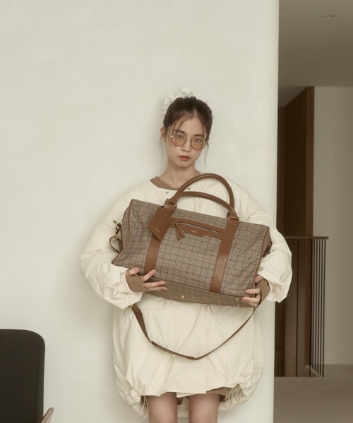 【新品未使用タグ付き】ボストンバッグ グレージュ トラベルボストンバック【No.9】（ボストンバッグ）｜nunela（ヌネラ