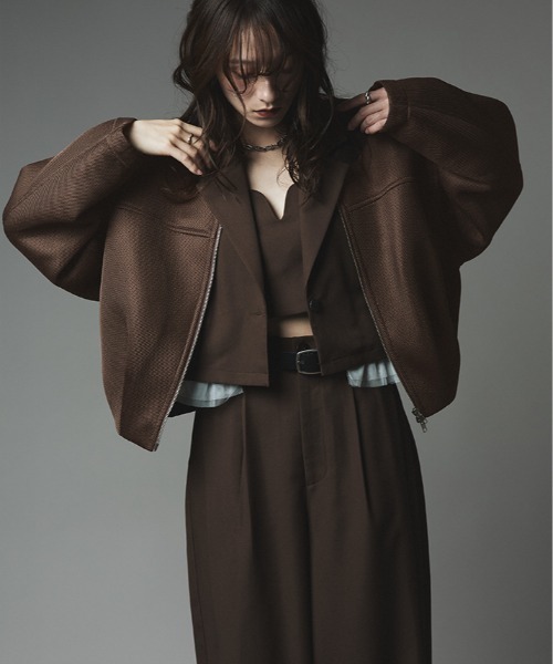 W:Huku（フーク）の「軽量 ハニカム メッシュ ライト ブルゾン / Honeycomb Mesh Lightweight Blouson（ブルゾン・レディース・チャコール/ブラウン/ブラック・FREE）」の4枚目の写真