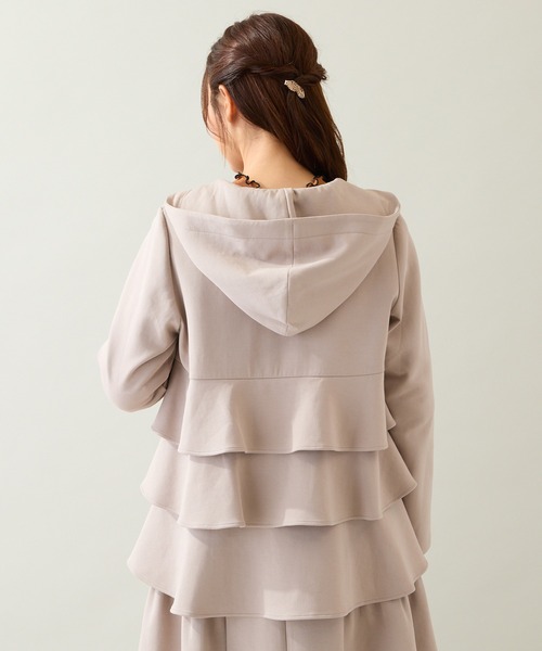 Rose Tiara（ローズティアラ）の「ダンボールニットフリルパーカー（パーカー・レディース・ブラック/ベージュ・42/38/46）」の6枚目の写真