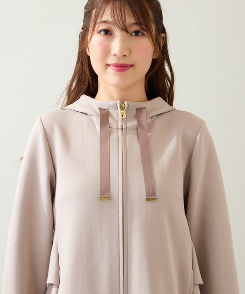 Rose Tiara（ローズティアラ）の「ダンボールニットフリルパーカー（パーカー・レディース・ブラック/ベージュ・42/38/46）」の15枚目の写真