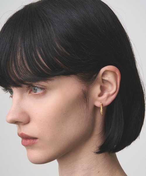 Juha(ユハ)の「PIERCE - LACE - GOLD(ピアス(片耳用)・メンズ・ゴールド・FREE)」の2枚目の写真